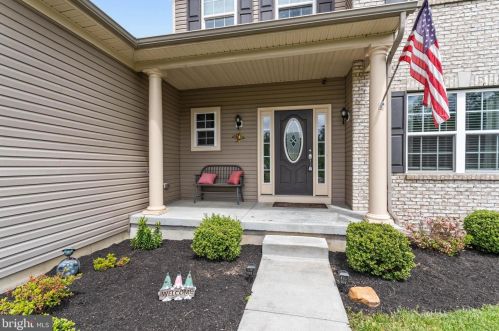 110 Summer Lea Dr, Erial, NJ 08081-1872