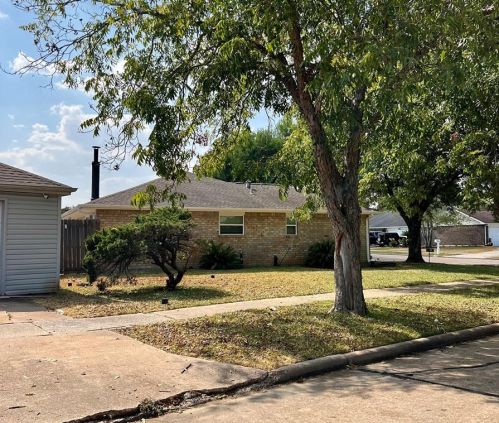 10138 Quiet Hill Rd, Morgans Point TX  77571-4167 exterior