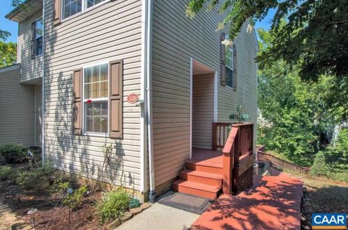 120 Sundrops Ct, Charlottesville, VA 22902-8247