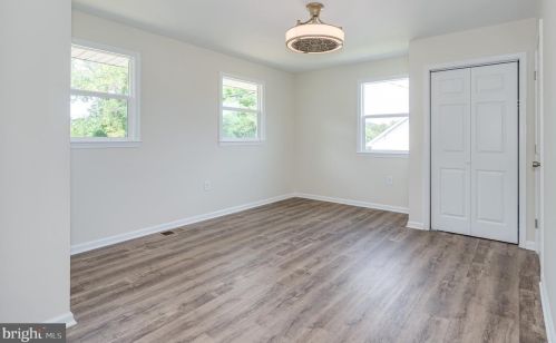 201 Pointfield Dr, Harpers Ferry WV 25425-5173 exterior