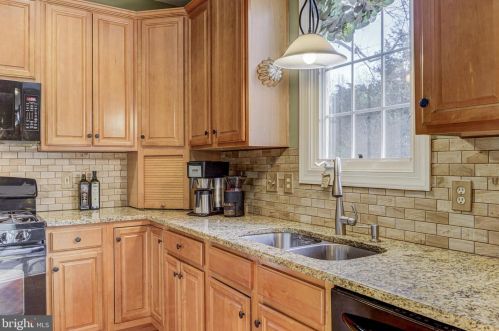 2407 Starcrest Dr, Silver Spring MD 20904-5459 exterior