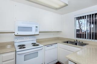 1256 Arrow Hwy, Upland CA  91786-4910 exterior