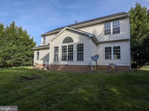 49 Pebble Beach Cir, Charles Town WV  25414-4061 exterior