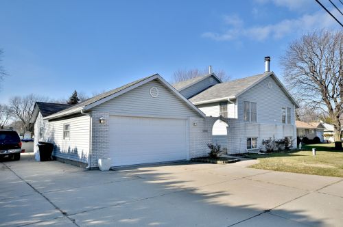 3400 Buffalo Grove Rd, Arlington Hts, IL 60004-1703