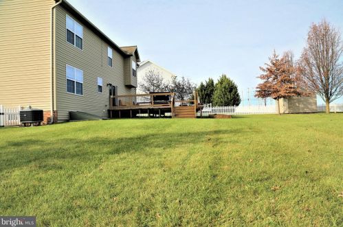 3485 Chablis Way, York PA  17404-8620 exterior