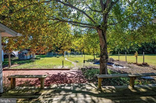 6482 Shady Side Rd, Shady Side MD 20764-9715 exterior