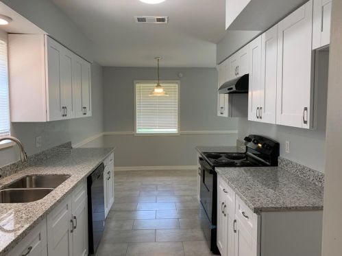 1710 Laurel Oaks Dr, Richmond TX  77469-4835 exterior