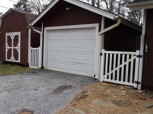 160 Custers Ct, Conroe TX  77304-7200 exterior