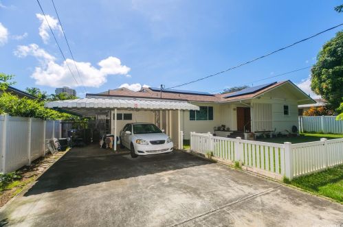 1158 Kealaolu Ave, Honolulu HI  96816-5419 exterior