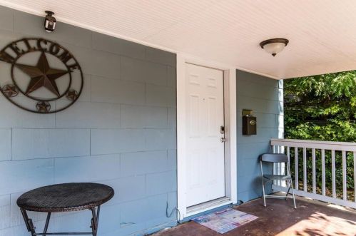 237 Brooklyn Ave, Dallas TX  75203-2813 exterior
