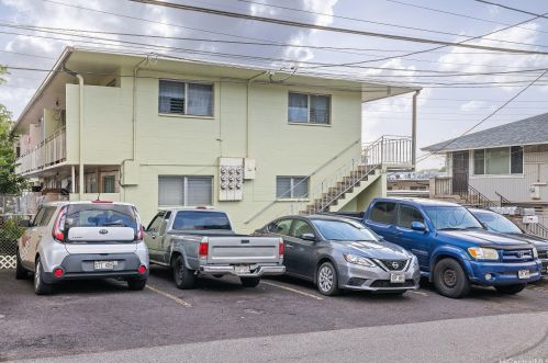 1313 Ahiahi St, Honolulu, HI 96817-1971