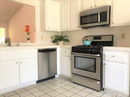 24 Acorn, Irvine, CA 92604-3306