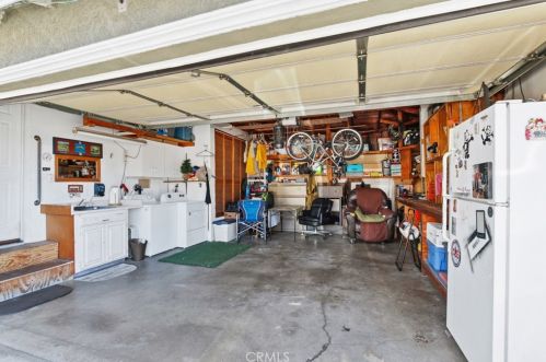 12327 Springview Dr, Whittier, CA 90604-3146