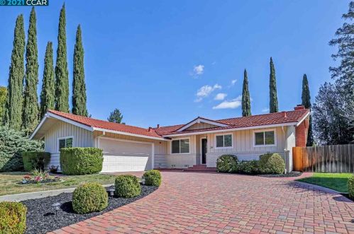 24 Cornell Ct, Concord, CA 94523-3112
