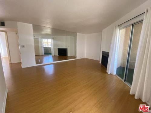 610 Venice Way, Inglewood, CA 90302-4030