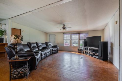 151 Carmen Blvd, Conroe TX  77306-6741 exterior