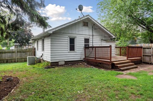 860 Algonquin Ave, Saint Paul MN  55119-3702 exterior