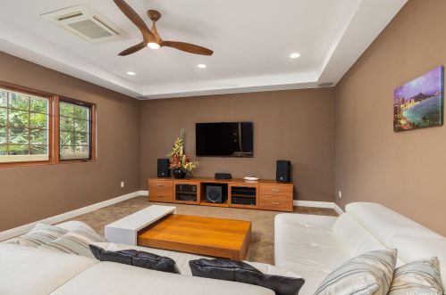 4761 Farmers Rd, Honolulu HI  96816-5445 exterior