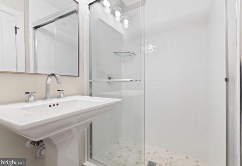 5714 16 St, Philadelphia PA  19141-1702 exterior