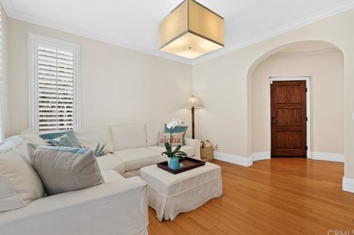 77 Canyoncrest, Irvine CA  92603-0131 exterior