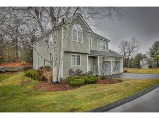 94 Ledgewood Hills Dr, Nashua, NH 03062-4439