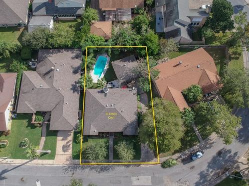 54 Lebrun Ct, Galveston, TX 77551-1580