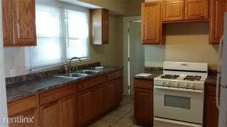 319 Sherman Dr, Indianapolis IN  46201-3565 exterior