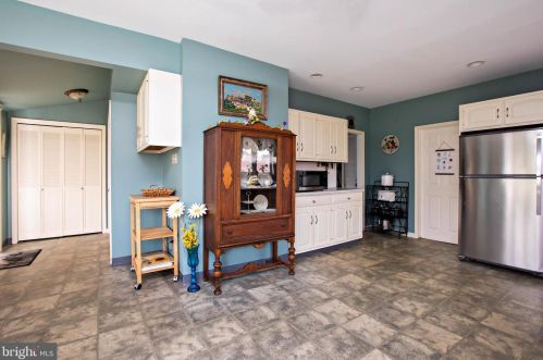 3240 48 St, Camden NJ 08109-2108 exterior