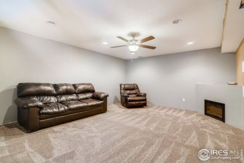 3945 Heatherwood Cir, Loveland CO 80534-2852 exterior