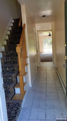 165 Summit Ave, N Milford, NJ 07646-1752