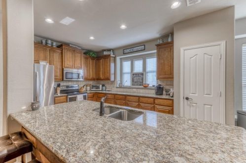 308 Darlington Trl, Fort Worth TX  76131-3584 exterior