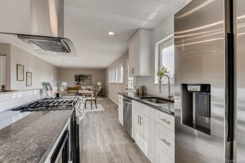 7387 Spruce St, Englewood CO  80112-1751 exterior