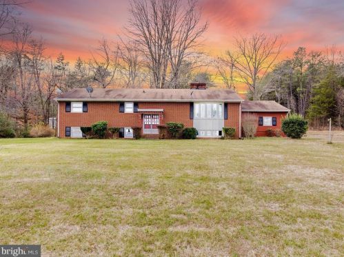 16332 Richmond Tpke, Bowling Green, VA 22427-2204