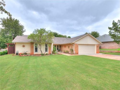 309 Partridge Ln, Edmond, OK 73034-4320