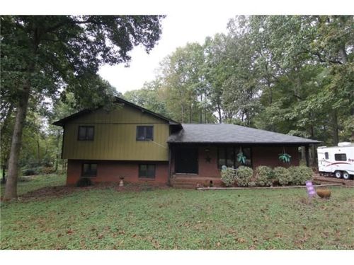 630 Redbird Ln, Gastonia, NC 28056-9047