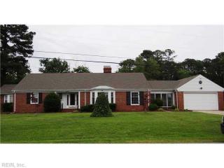 315 Charlotte Dr, Portsmouth, VA 23701-1019