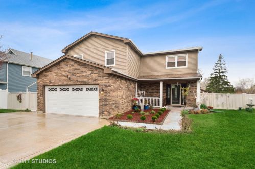 158 Addison Rd, Wood Dale, IL 60191-1982
