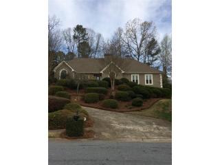 4640 Clary Lakes Dr, Roswell, GA 30075-5447