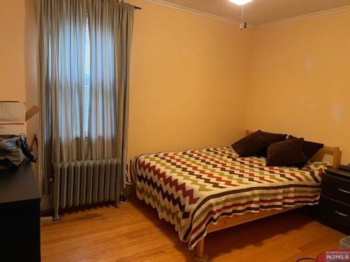 41 Martin St, Bloomfield, NJ 07003-3913