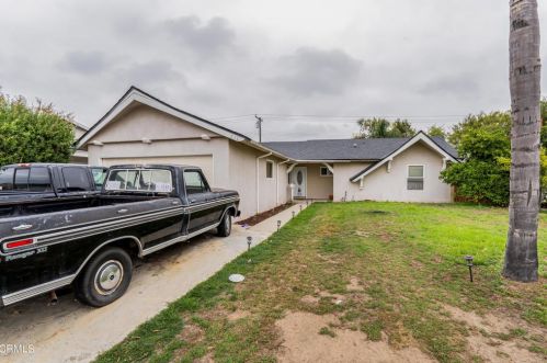 711 Linden Dr, Oxnard, CA 93033-4416