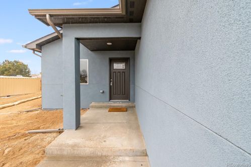 971 Kittredge Ct, Denver CO 80011 exterior