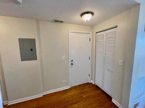 6305 Claremont Ave, Chicago IL  60659-2032 exterior