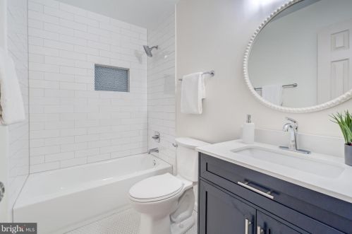 8527 Bauer Dr, Springfield VA  22152-2345 exterior