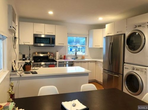 1160 River Rd, Edgewater NJ  07020-1349 exterior
