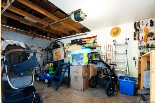 865 Logan St, Denver CO 80203-1290 exterior