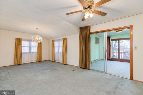 427 Holiday Dr, Aberdeen MD  21001-1813 exterior