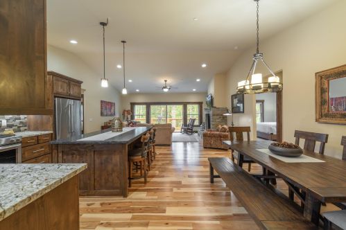 14475 Alder Creek Rd, Truckee, CA 96161-6849