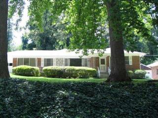 374 Parkwood Rd, Decatur, GA 30030-2823