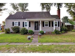 3 Croatan Trl, Portsmouth, VA 23701-2415