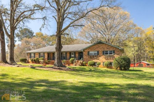 101 Hearn Rd, Ellenwood, GA 30294-3007